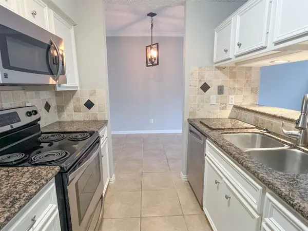 2125 Augusta Drive #21, Houston, TX 77057