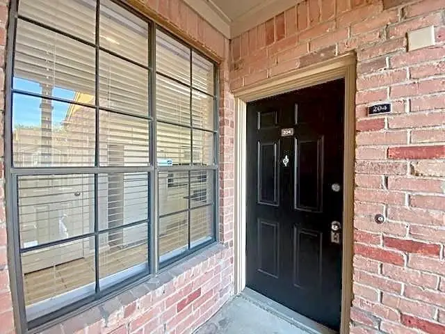 2255 Braeswood Park Drive #204, Houston, TX 77030 - Image #1