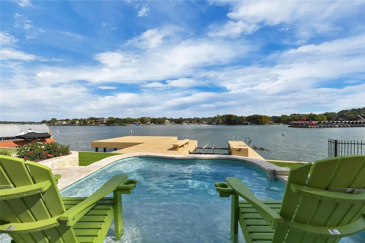 11 Villas Ways Drive, Conroe, TX 77356 - #1