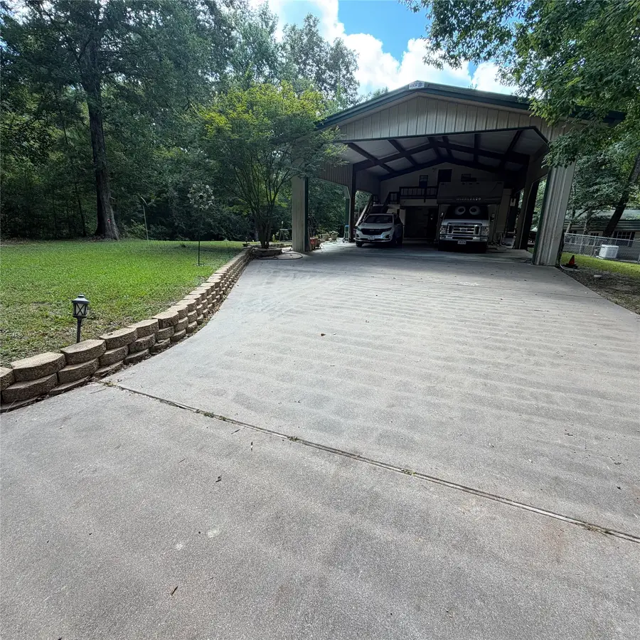 149 S Dove, Livingston, TX 77351 - #2