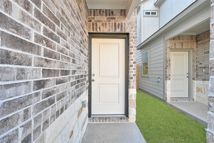 14963 Eagle Feather Drive, Houston, TX 77090 - Image #3