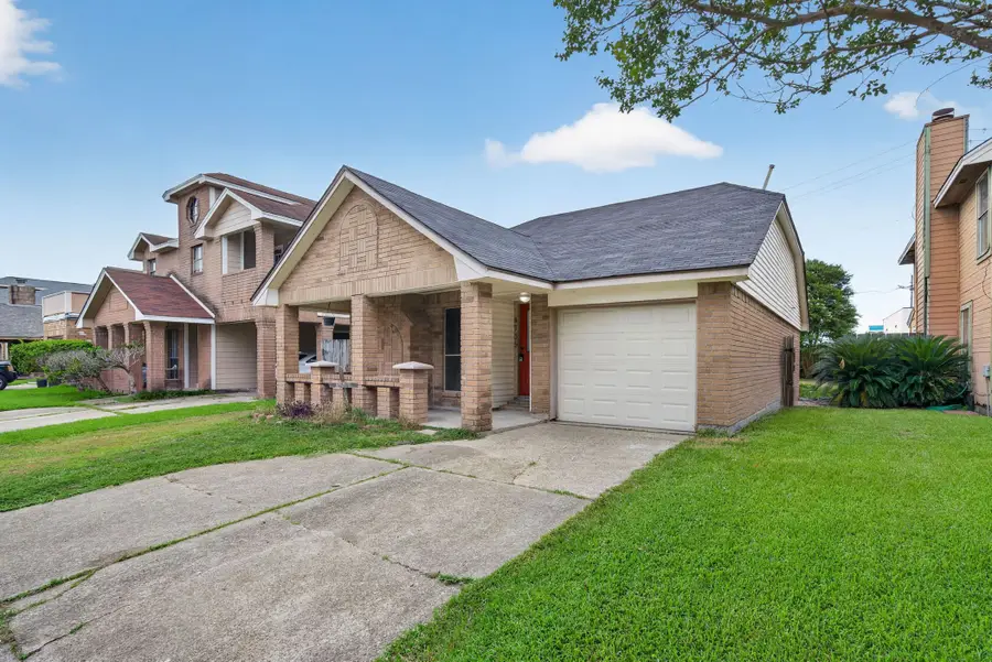 4735 Woodford Street, Baytown, TX 77521 - #2