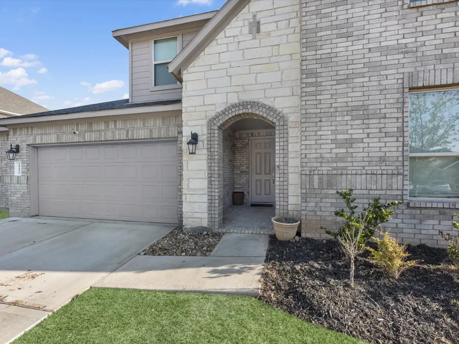 20156 Bushwick Falls Drive, Montgomery, TX 77316 - Image #3