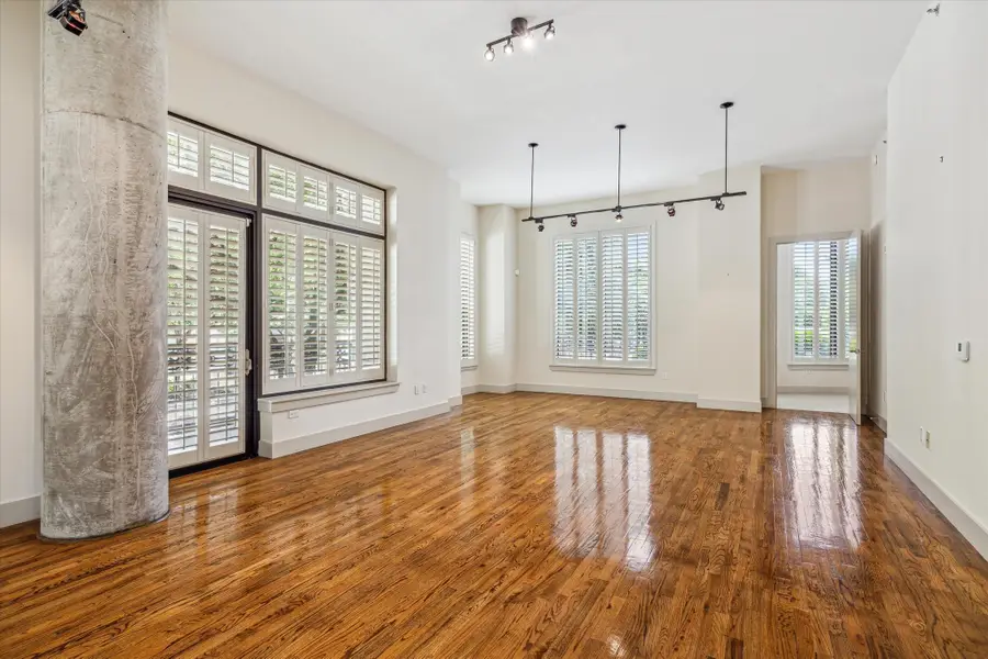 5005 Hidalgo Street #208, Houston, TX 77056 - #2