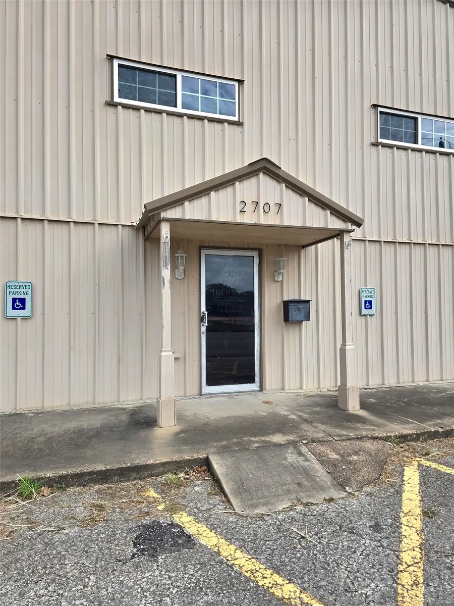 2707 Avenue F, Bay City, TX 77414 - #2