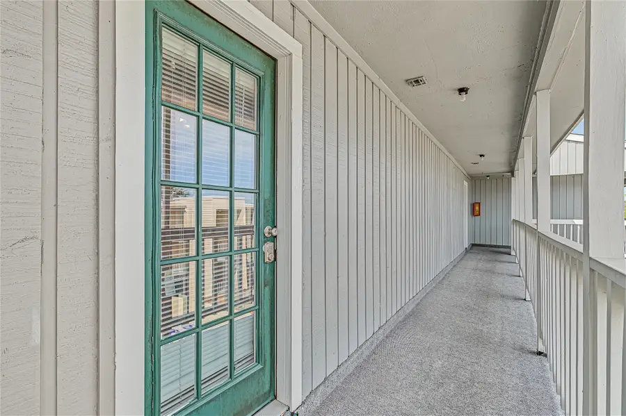 4011 Nasa Rd 1 Parkway #511, El Lago, TX 77586 - #3