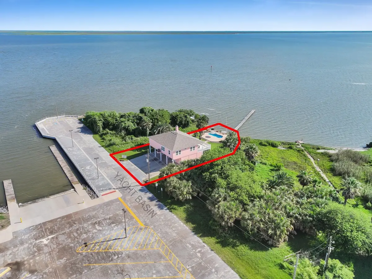 1300 Yacht Basin, Gilchrist, TX 77617 - #1