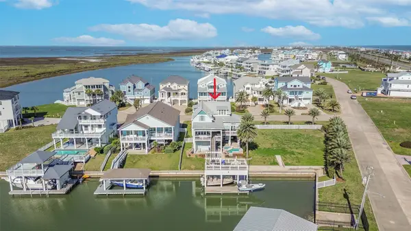 4118 Sand Hill Court, Galveston, TX 77554