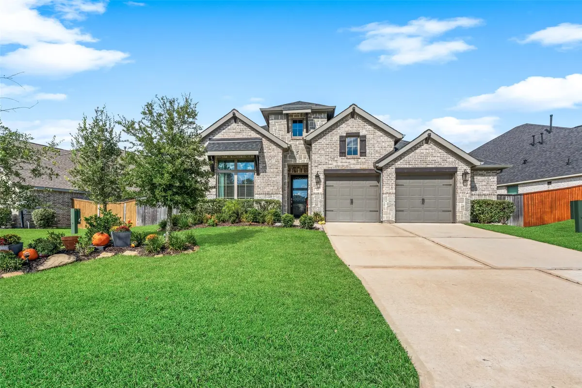 325 Sky Top Drive, Montgomery, TX 77316 - #1
