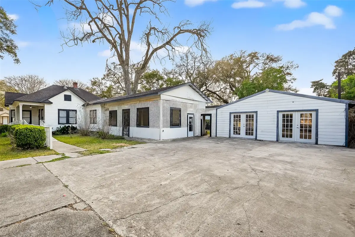 416 S Hardie Street, Alvin, TX 77511 - #1