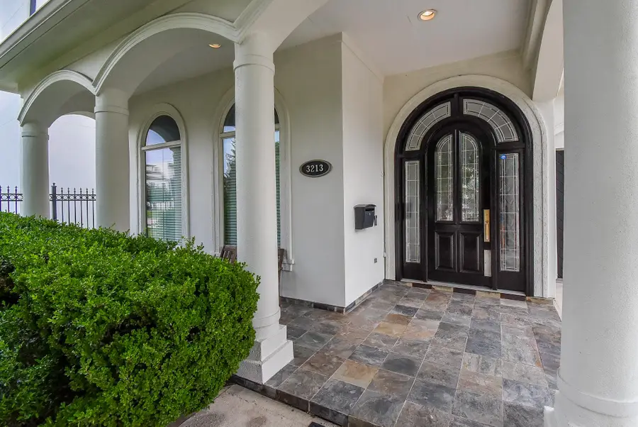 3213 Mcculloch Circle, Houston, TX 77056 - #3