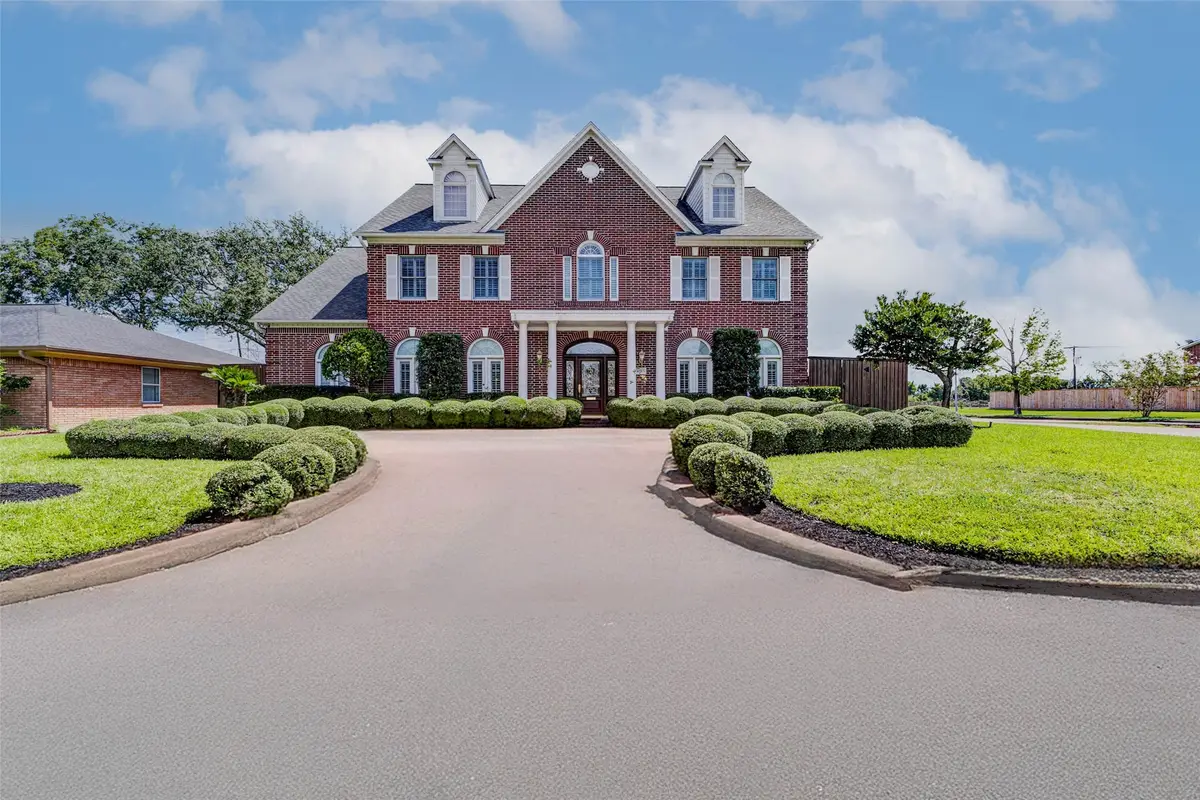 10713 Greenwillow Street, Houston, TX 77035 - #1