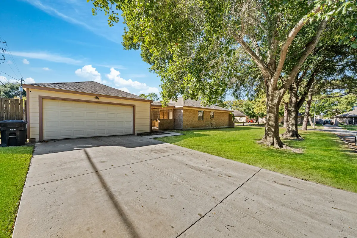 11503 High Star Drive, Houston, TX 77072 - Image #1