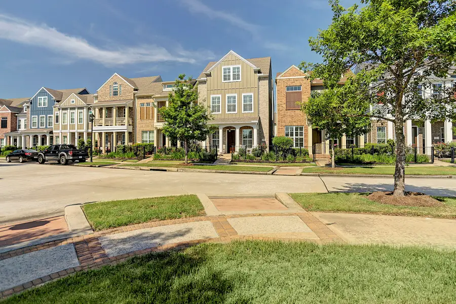 31 E Breezy Way, The Woodlands, TX 77380 - #3