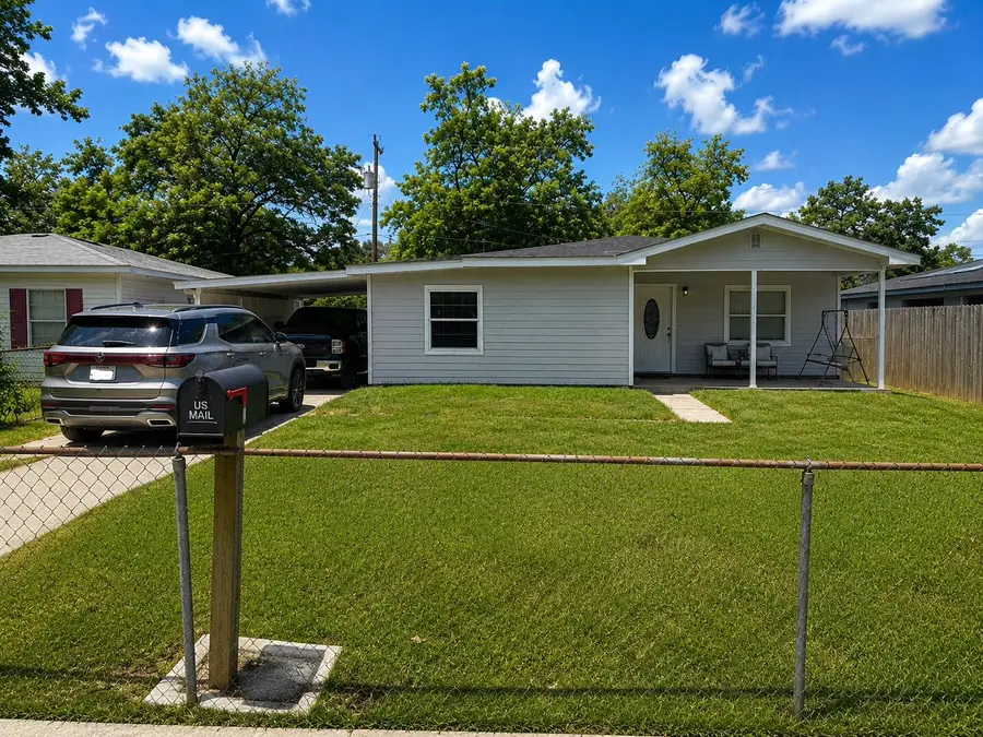 310 W Francis Street, Baytown, TX 77520 - #2