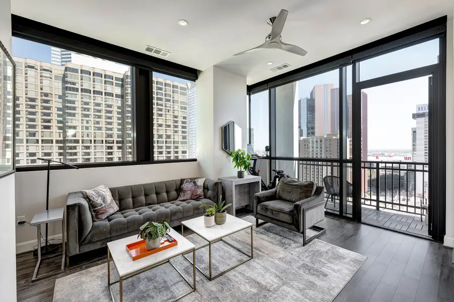 1211 Caroline Street #1501, Houston, TX 77002 - #3