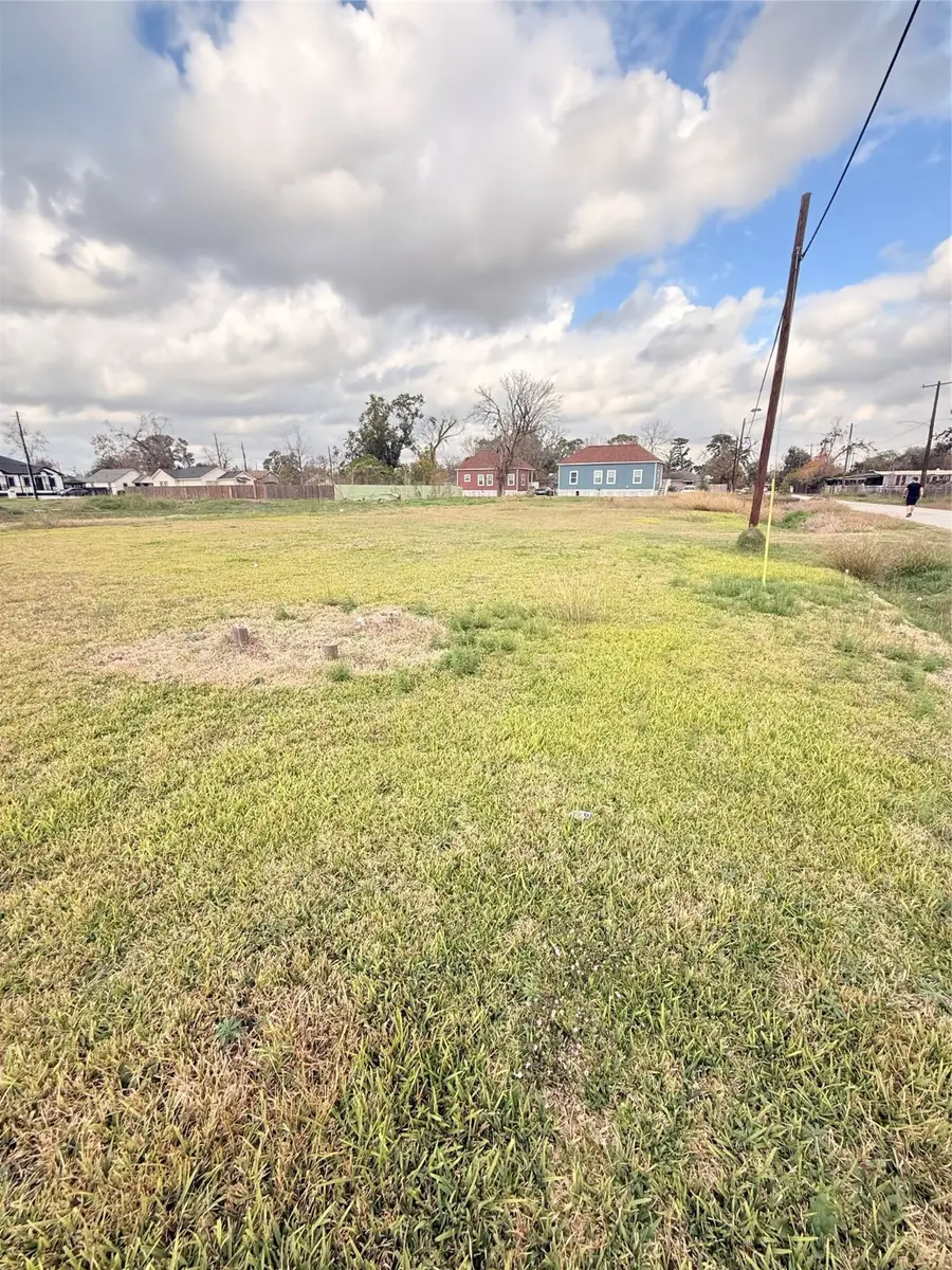 4015 Leffingwell Street, Houston, TX 77026 - Image #3