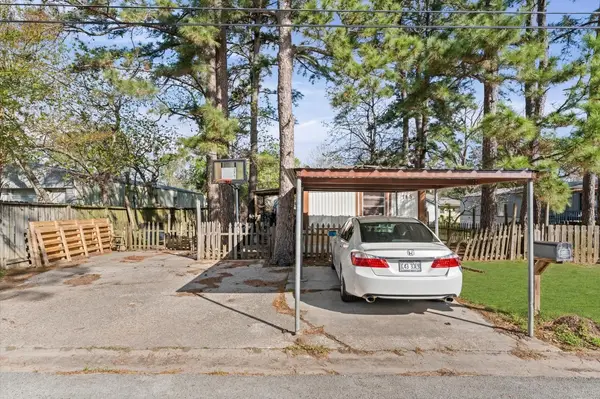 145 Rollingpines, Conroe, TX 77301