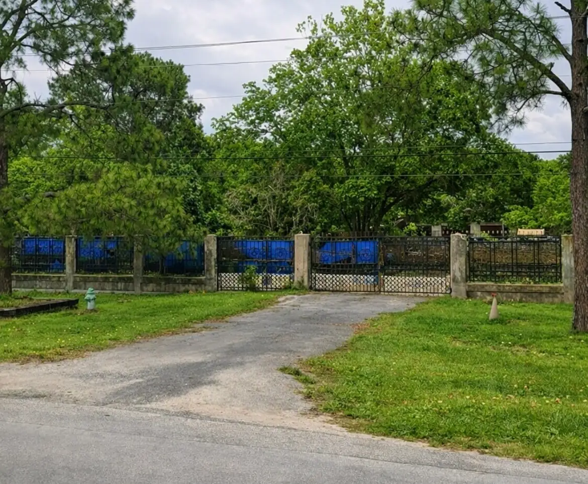 2005 S Highway 288b, Angleton, TX 77515 - #1