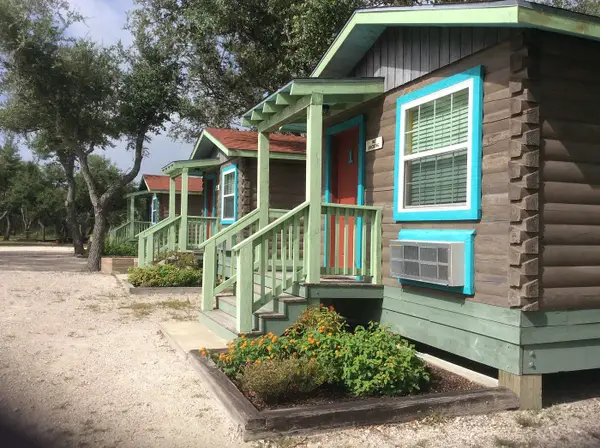 2328 Chaparral Street, Rockport, TX 78382