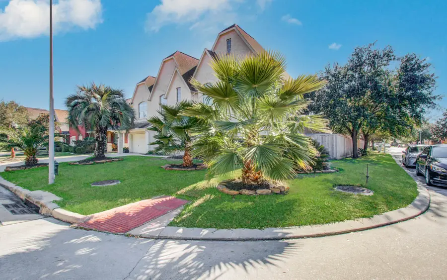 6423 Oakmont Creek Drive, Spring, TX 77379 - Image #3