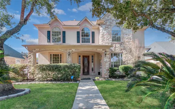 2104 Windy Shores Drive, Pearland, TX 77584