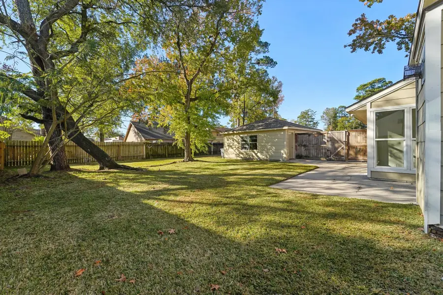 515 Rosewood Drive, Shenandoah, TX 77381 - Image #2