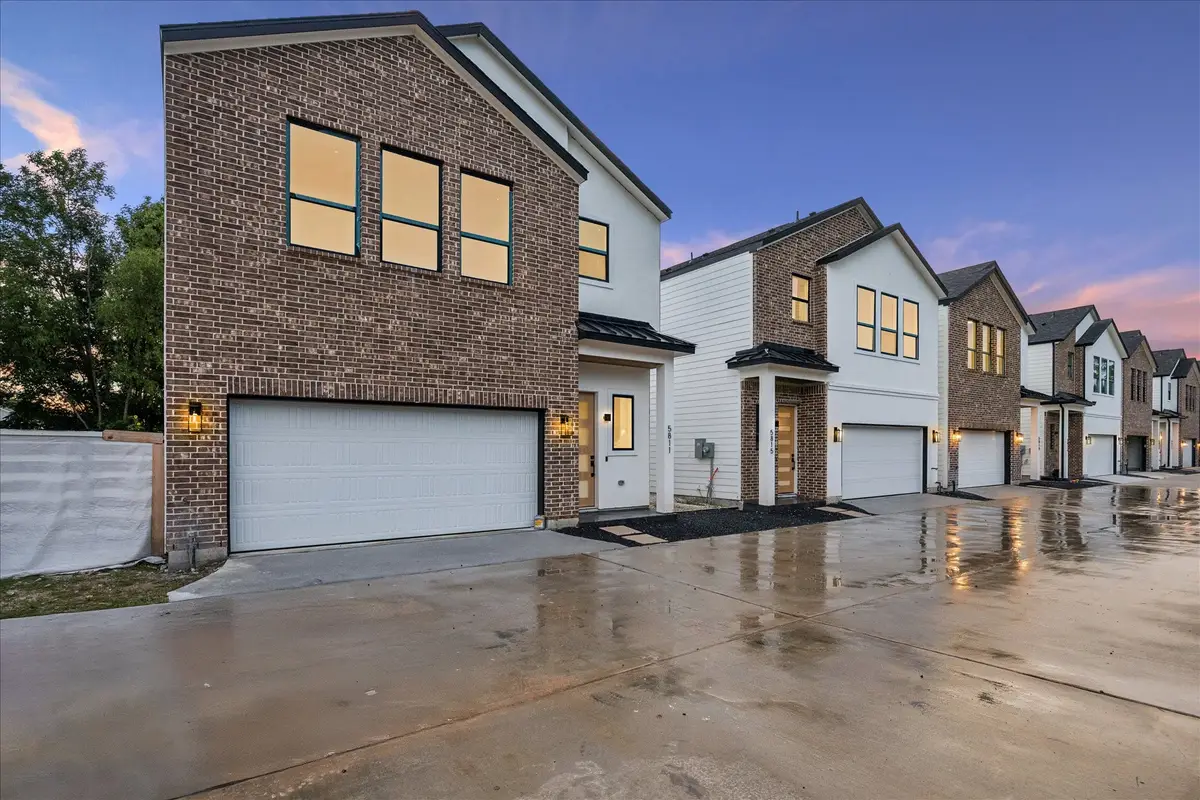 5811 Outer Banks Street, Houston, TX 77091 - #1