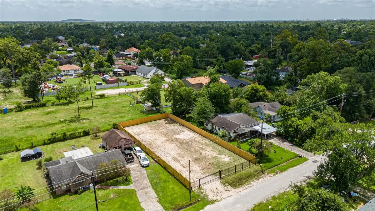8706 Lawnridge, Houston, TX 77016 - #1