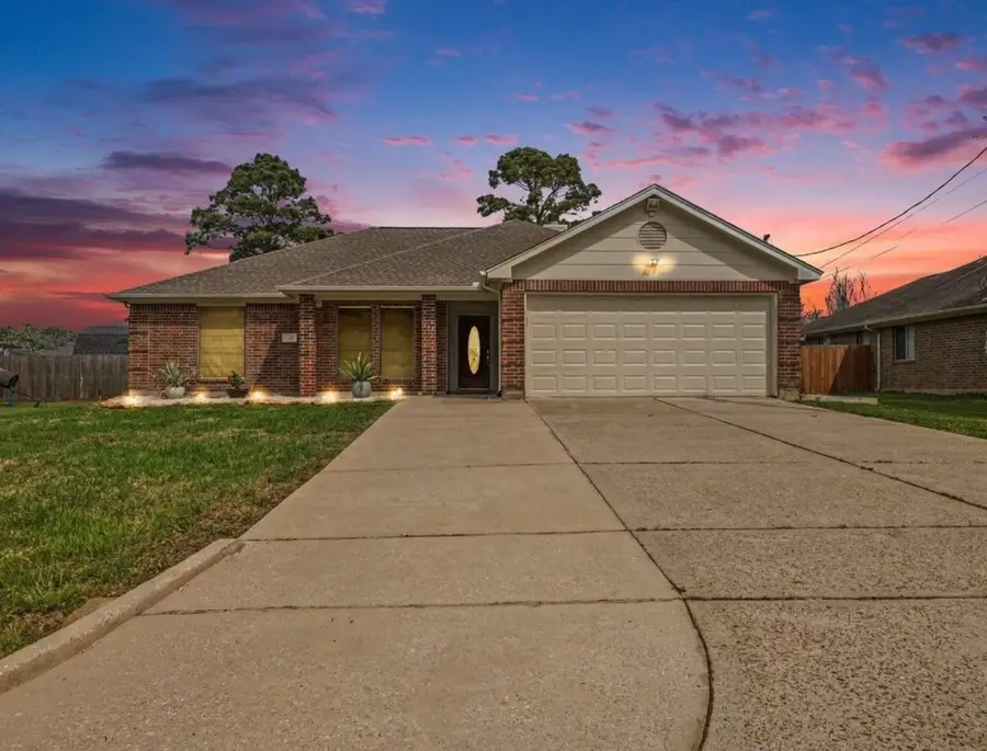 718 Fairfield Avenue, La Porte, TX 77571 - #2