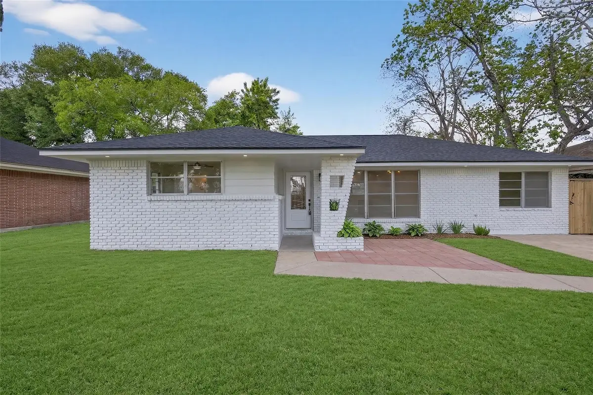 1726 Pecan Ln, Stafford, TX 77477 - #1