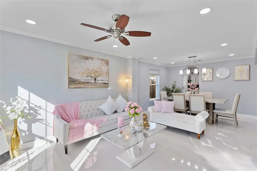 405 Mystic Trail Loop, Houston, TX 77339 - Image #3