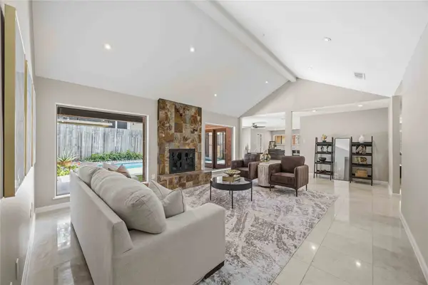 619 Rancho Bauer Drive, Houston, TX 77079