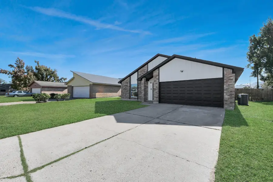 12534 Versailles Drive, Houston, TX 77015 - Image #2