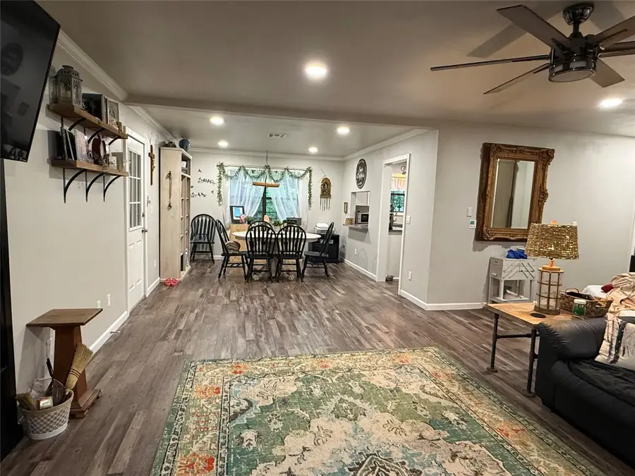25 Ridge Top Drive, Huntsville, TX 77320 - #2