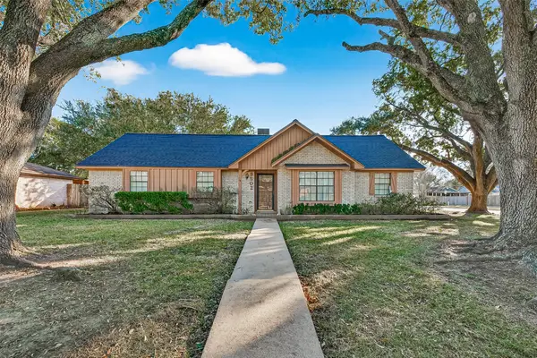 3502 Glenmeadow Drive, Rosenberg, TX 77471