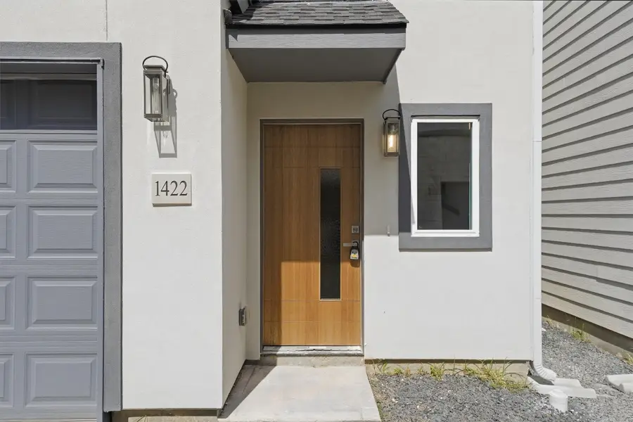 1422 W 34th 1/2 Street, Houston, TX 77018 - #2