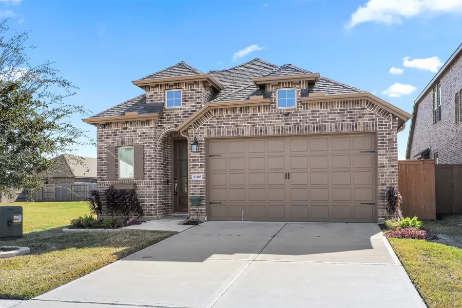 13105 Sapphire Lake Lane, Texas City, TX 77568 - Image #2