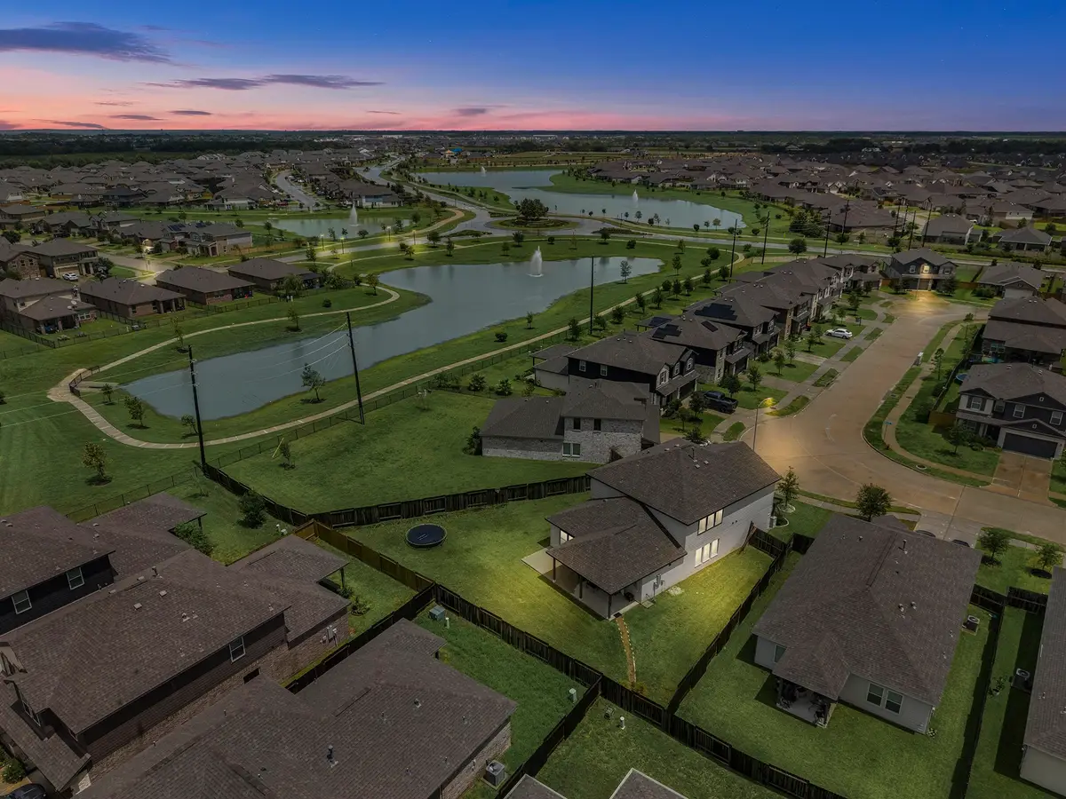10502 Watershed Drive, Rosharon, TX 77583 - #1