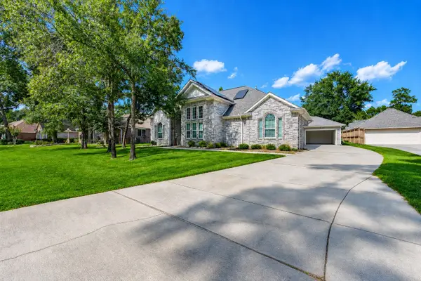 757 Forest Lane Drive, Conroe, TX 77302