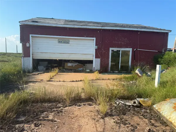 5802 Carancahua Street, Sargent, TX 77414