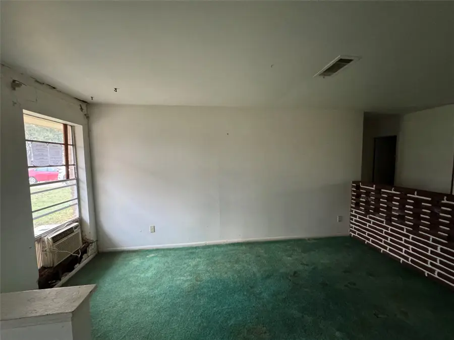 6207 Mckinstry Boulevard, Houston, TX 77085 - Image #2