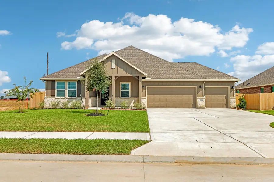 12406 Old Fashion Circle, Monterey Belvieu, TX 77535 - #2