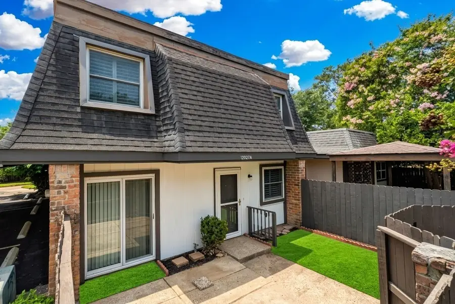 12027 Greenwood Forest Drive #B, Houston, TX 77066 - #2