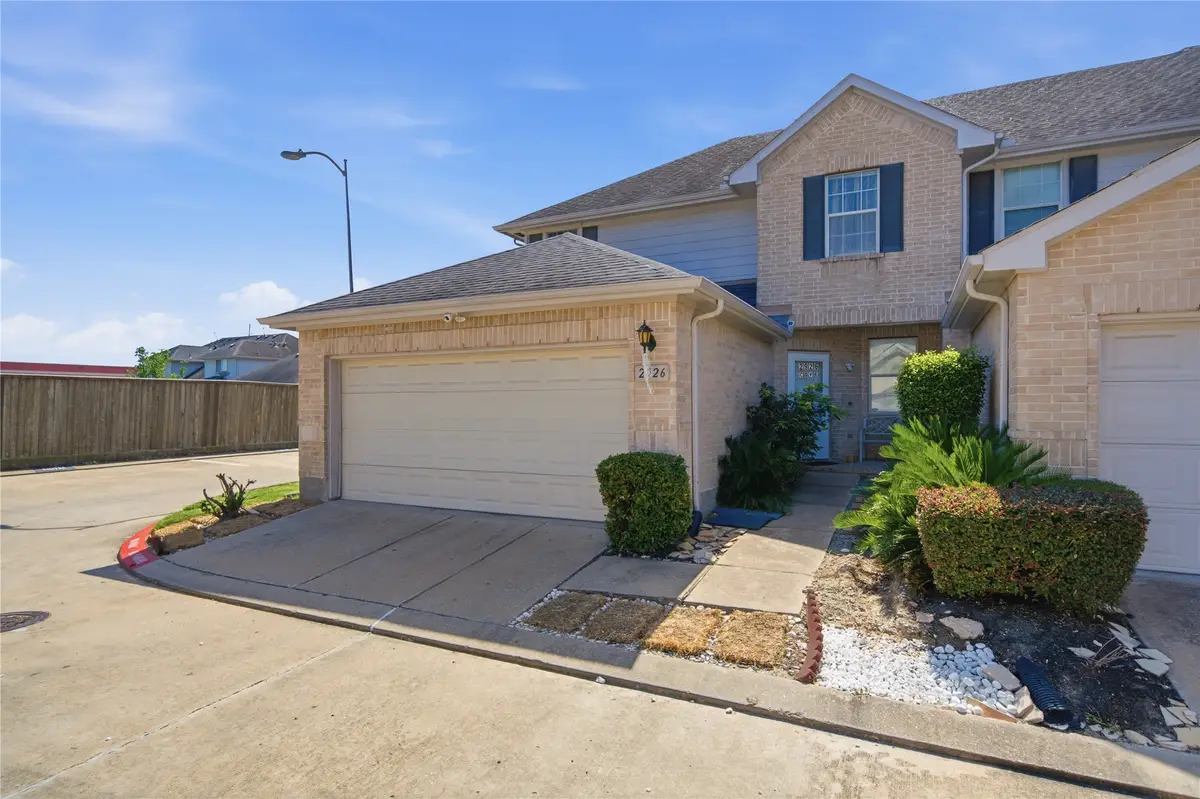 2926 Meadowglen Cove, Houston, TX 77082 - #1