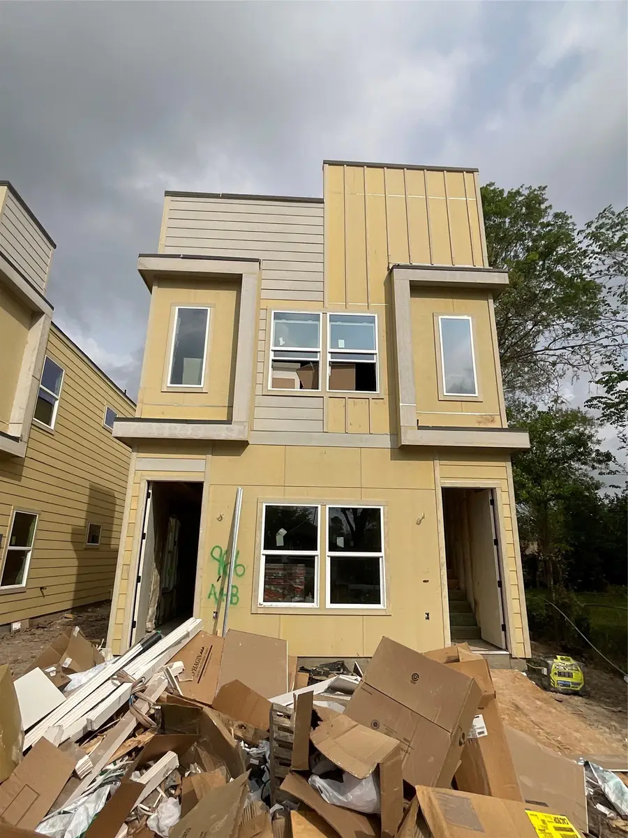 966 South Lane #A/B, Houston, TX 77088 - #3