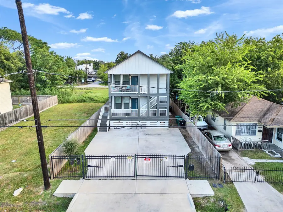 819 E 40th Street #A, Houston, TX 77022 - Image #3