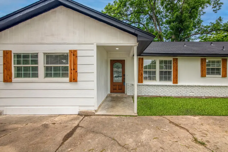 2922 Knotty Oaks Trail, Houston, TX 77045 - Image #3