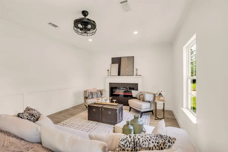 407 Harris Road, Highlands, TX 77562 - #2