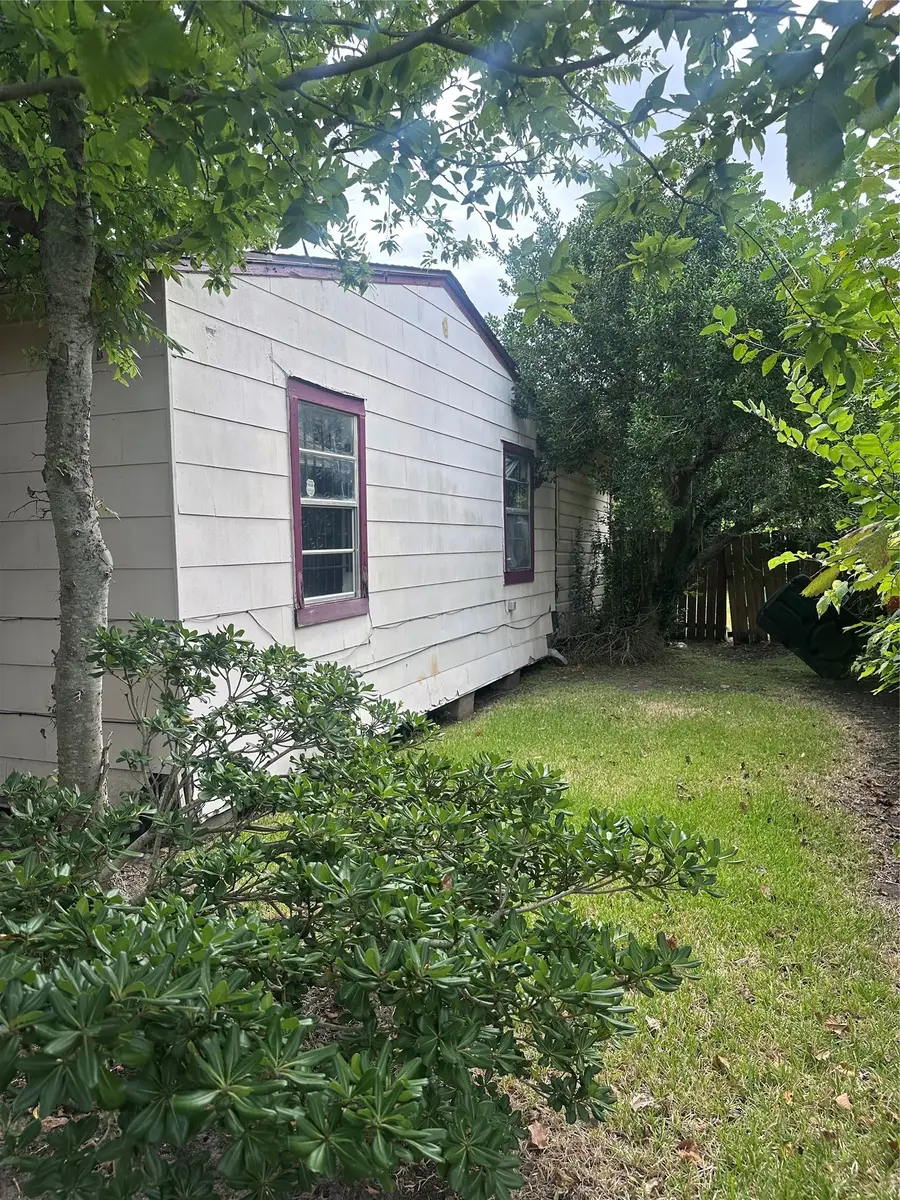 2308 Russell Street, Houston, TX 77026 - #2